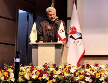 کمیته امداد استان مرکزی به عنوان دستگاه برتر در ترویج فرهنگ ایثار و شهادت در سال ۱۴۰۴ معرفی شد