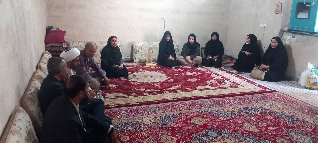 بازدید مدیرکل کمیته امداد ایلام از منزل خانواده آسیب‌دیده در حادثه ریزش ساختمان در محله ریزه‌وندی