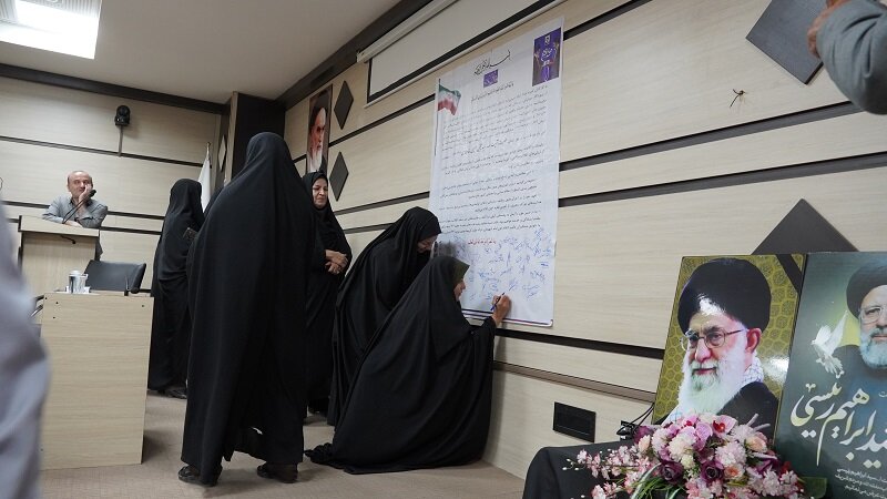 مراسم اربعین تشییع رهبر انقلاب