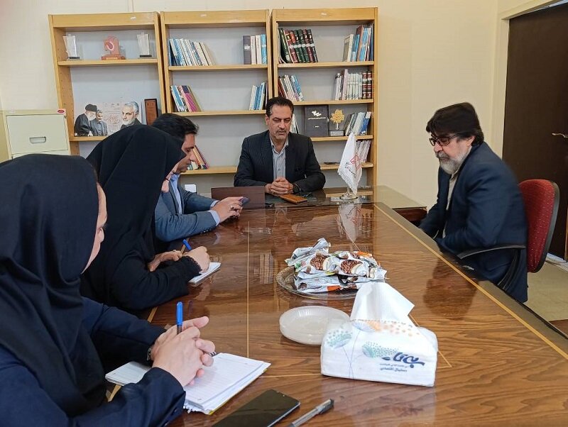 🔻دیدار مدیرکل کمیته امداد استان کرمان با اعضای خانه مطبوعات به مناسبت روز خبرنگار