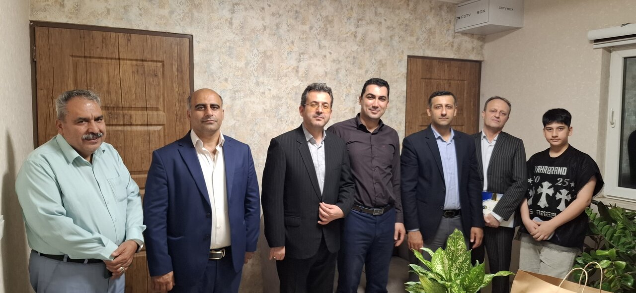 تجلیل مدیرکل کمیته امداد گلستان از پزشکان خیر و نیکوکار استان