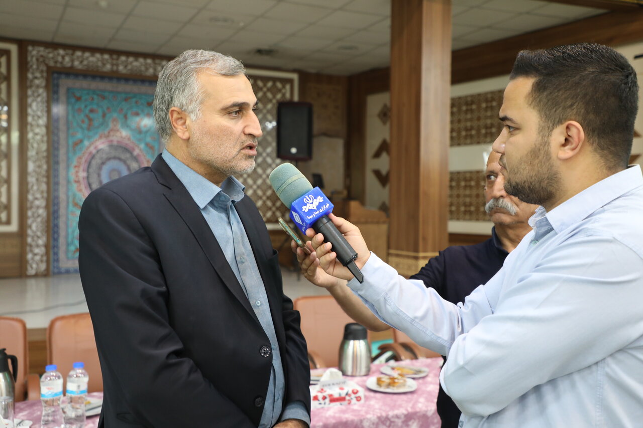 گزارش تصویری نشست خبری رضا سلم‌آبادی، مدیرکل کمیته امداد خراسان رضوی