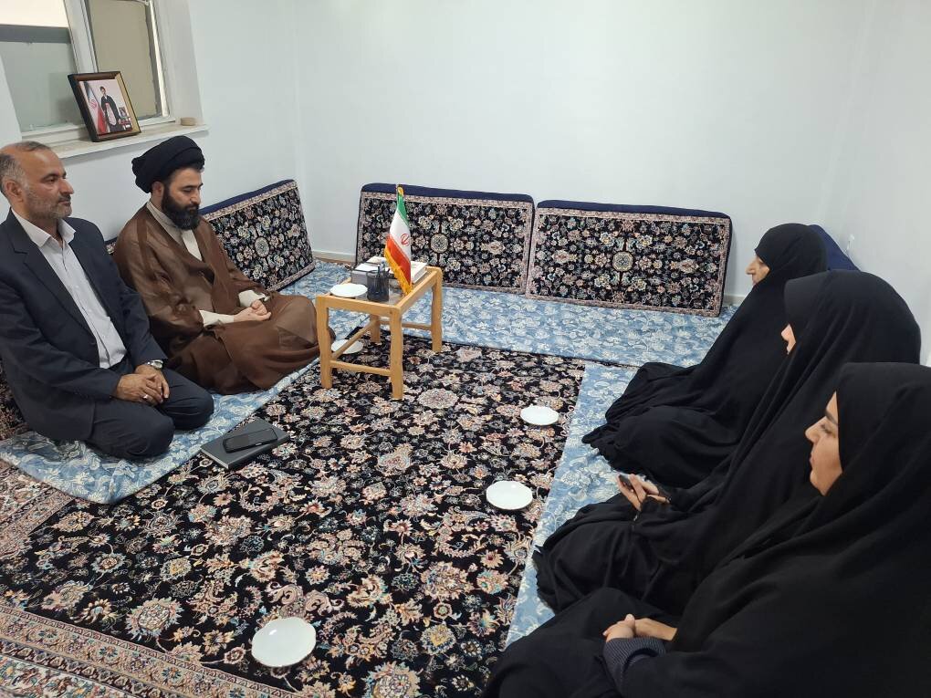 مشاور بانوان