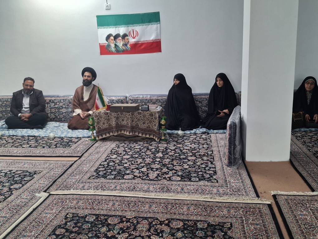 مشاور بانوان