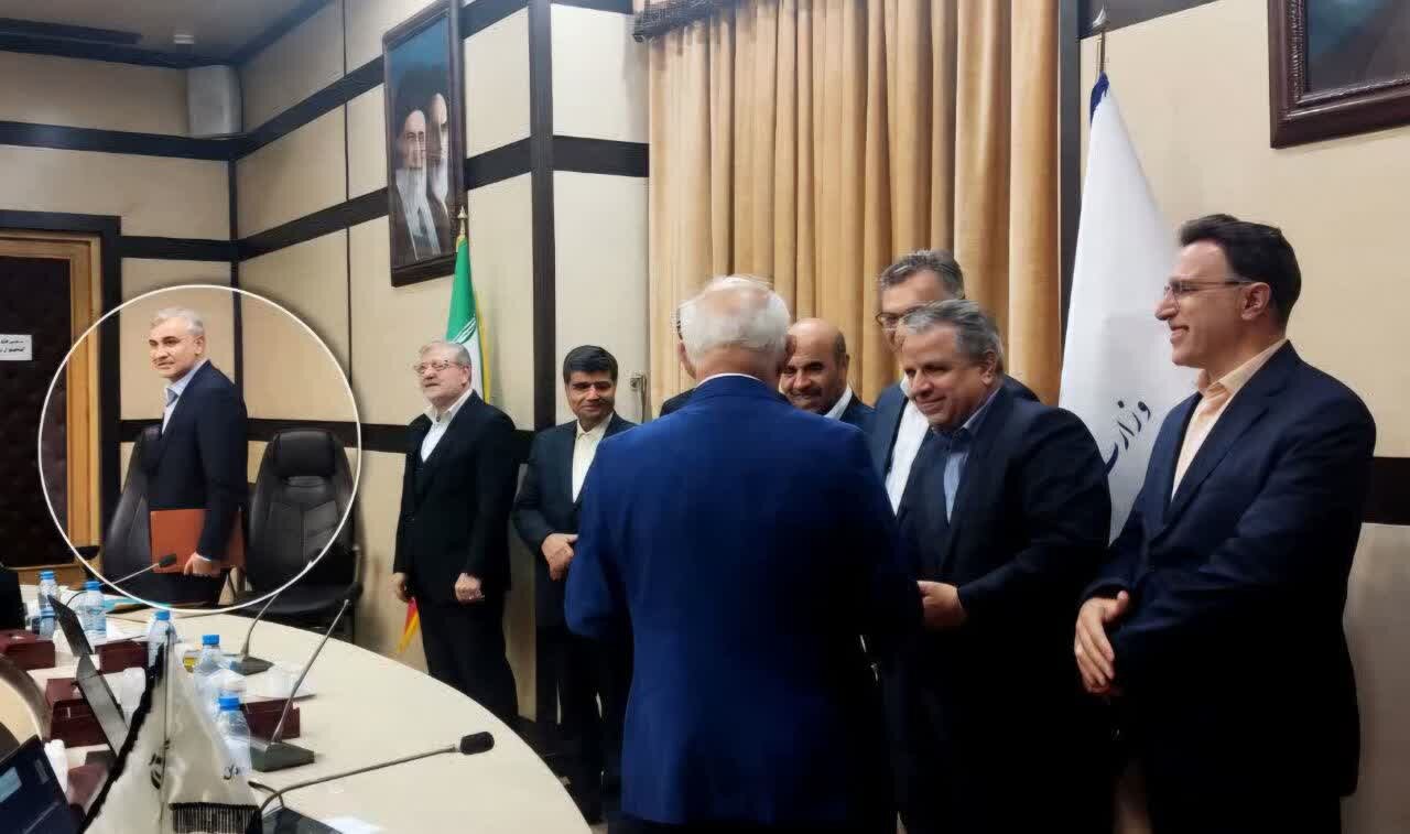 نقش‌آفرینی کمیته امداد خراسان رضوی در اقتصاد انرژی‌های پاک؛ تقدیر استاندار و معاون وزیر نیرو از رضا سلم‌آبادی