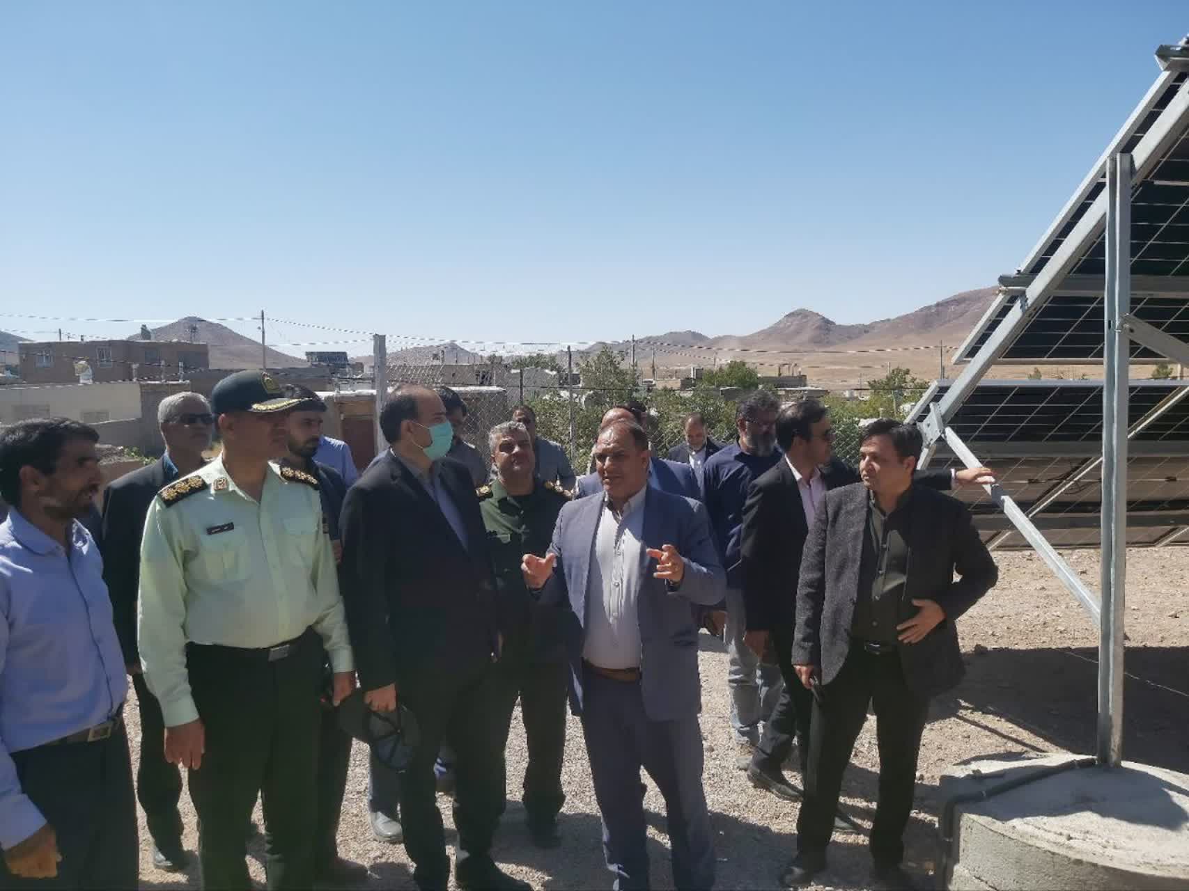 نیروگاه خورشیدی ۱۲۰ کیلوواتی روستای آهنگ بجستان به بهرهبرداری رسید