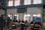 برگزاری میز خدمت دستگاه‌های اجرایی گلبهار همزمان با نماز جمعه و هفته دولت