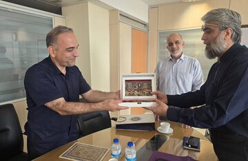 تأکید بر تقویت تعامل با حامیان خارج از کشور برای حمایت از نیازمندان / تقدیر از حامی برجسته آذربایجان‌شرقی 