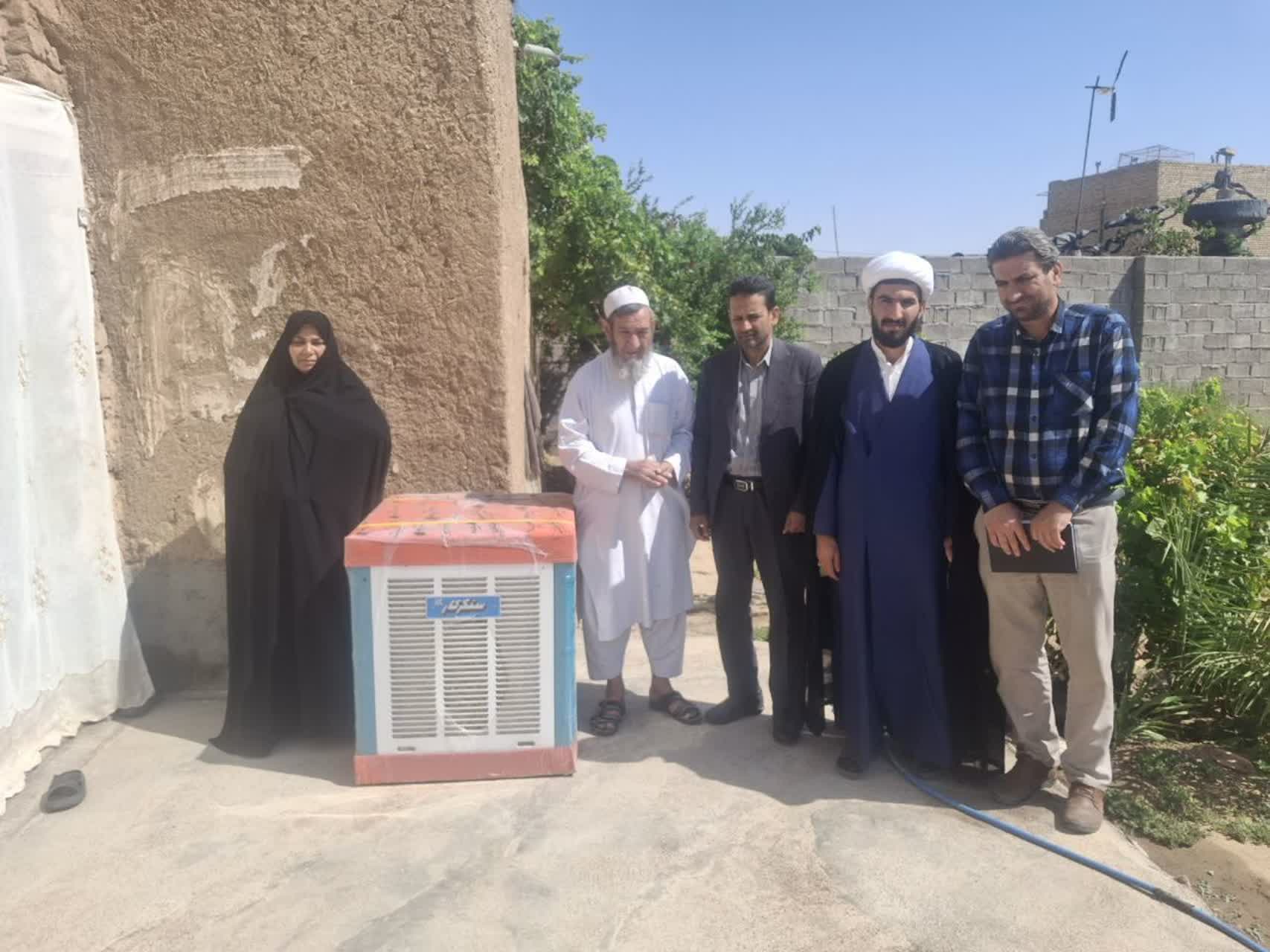 دیدار و تجلیل از خانواده شهید محمد اسلام ریزه‌ای در تایباد