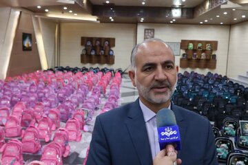 برگزاری رزمایش کمک‌های مؤمنانه و توزیع ۱۵۰۰ بسته تحصیلی در ابهر