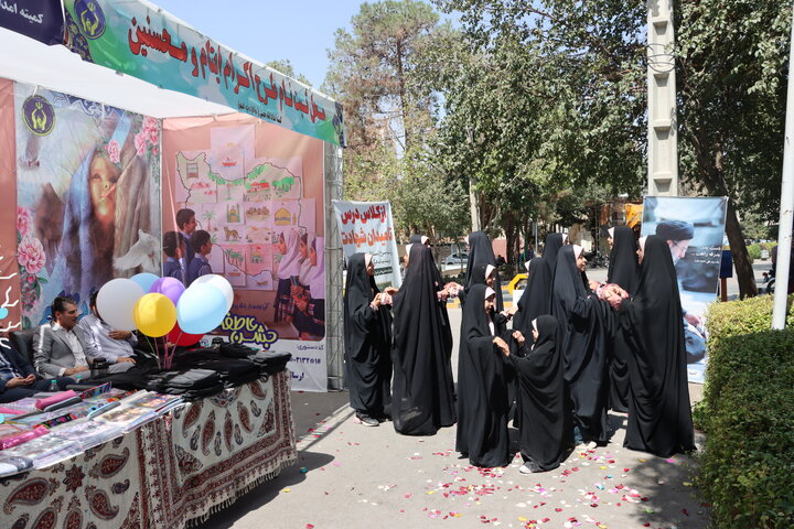 پایگاه های جشن عاطفه ها
