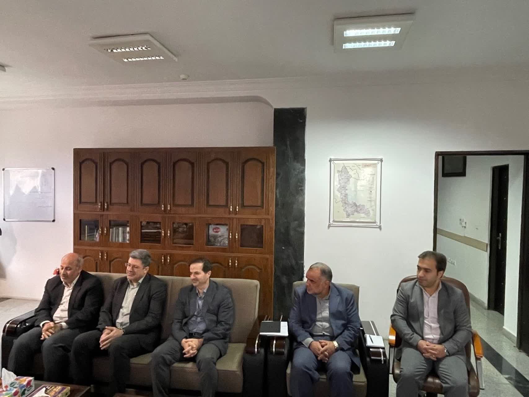 جلسه بررسی تفاهم نامه مشترک معاونت اجتماعی و پیشگیری از وقوع جرم قوه قضاییه با کمیته امداد برگزار شد