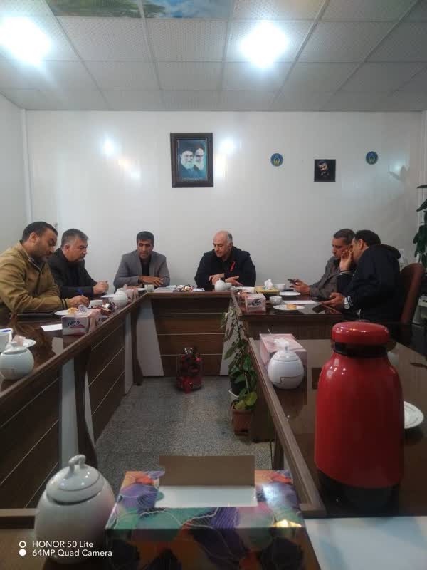 آنجا که همزبانی - با ولی نعمتان - رنگ و بوی همدلی می گیرد