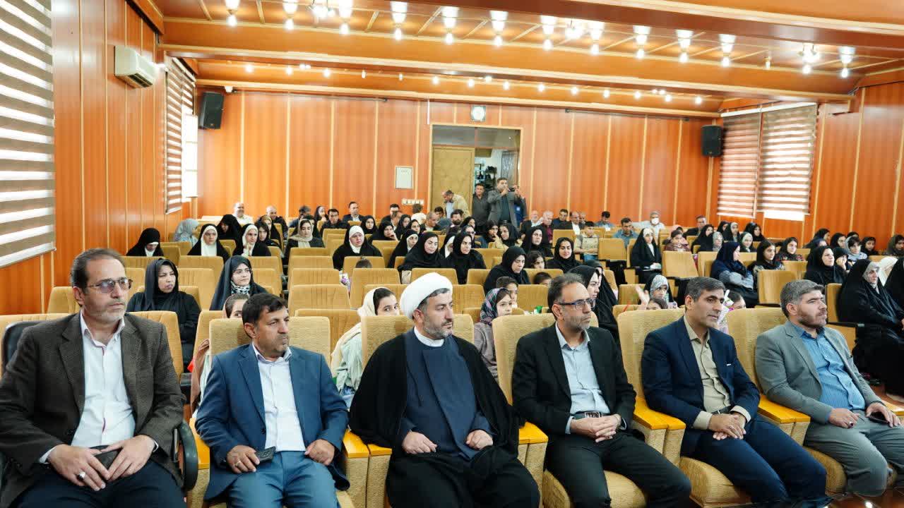 آیین بزرگداشت روز دختر در کمیته امداد لرستان