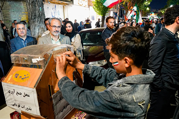 تداوم حضور میدانی و خدمات فرهنگی در گذر «ایران همدل»