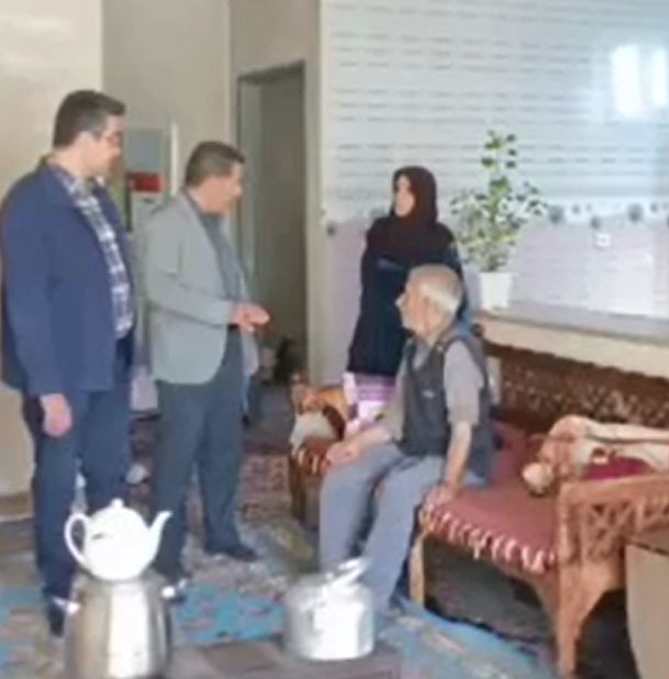 توزیع بسته های معیشتی بین خانواده بیماران خاص و صعب العلاج کمیته امداد فریدونشهر