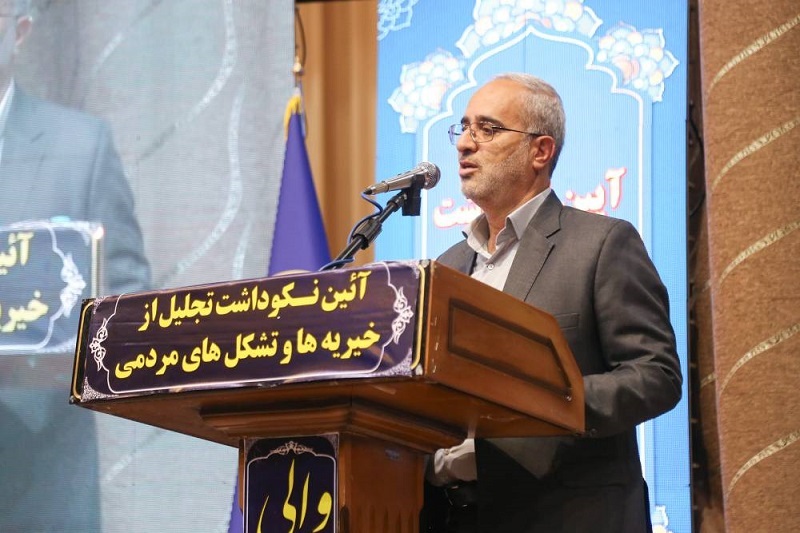 کمیته امداد یک مجموعه چند وجهی است که کار چند وزارتخانه را انجام می دهد.