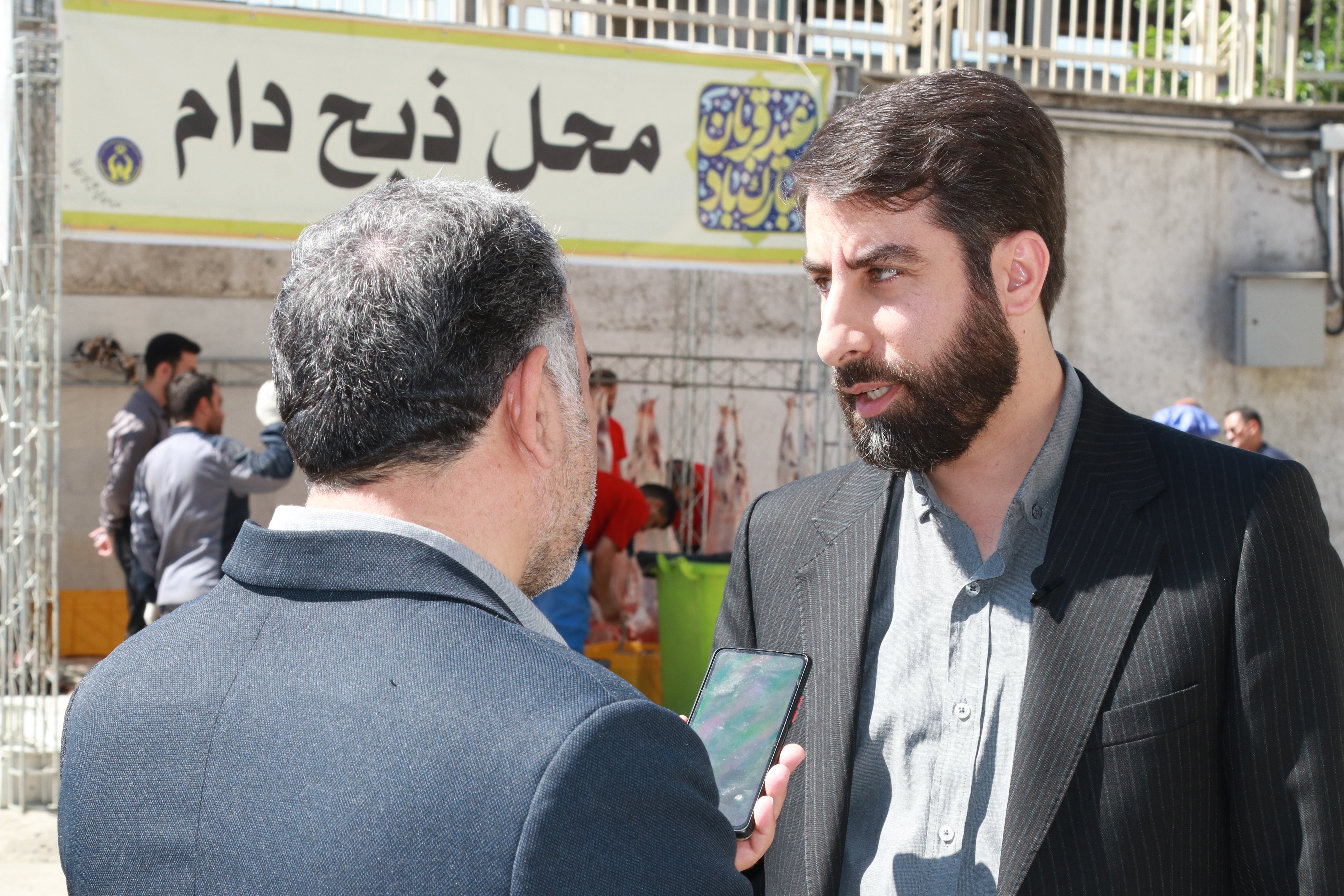 توزیع حدود 30 هزار بسته گوشت و مرغ عید قربان میان خانواده‌های تحت حمایت کمیته امداد تهران 
