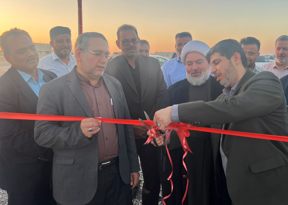 افتتاح نیروگاه خورشیدی ۳.۲ مگاواتی ویژه ۶۴۰ خانوار مددجوی ابرکوه با حضور مدیرعامل بنیاد حیات