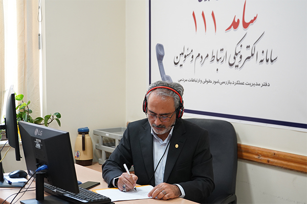 پاسخگویی مدیرکل کمیته امداد اردبیل به مطالبات مردمی در سامانه «سامد»
