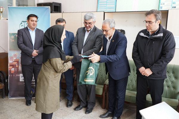 یک‌پنجم حامیان طرح اکرام کمیته امداد اردبیل را «معلمان» تشکیل می‌دهند