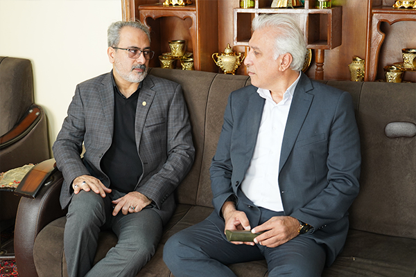 بازدید مدیر امور شعب بانک صادرات از منازل مددجویان کمیته امداد اردبیل